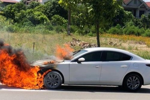 Xe Mazda3 bị cháy rụi ở Hà Tĩnh có phục hồi được không?
