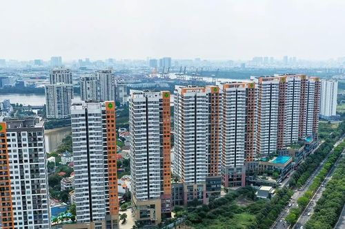 Giao dịch nhà đất Lâm Đồng bật tăng; người lập 116 công ty tại TPHCM bị bắt