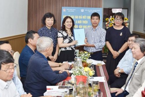 Giải thưởng Văn học Kim Đồng: 'Chăm cây' mới có ngày 'hái quả'