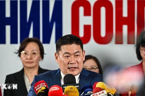 Thủ tướng Mông Cổ tuyên bố chiến thắng của đảng Nhân dân cầm quyền