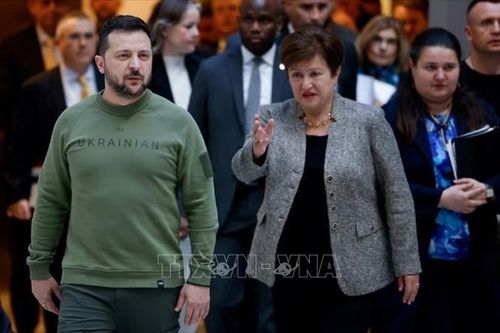 IMF phê duyệt khoản vay 2,2 tỷ USD cho Ukraine