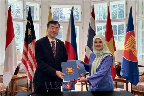Việt Nam đảm nhiệm Chủ tịch luân phiên Ủy ban ASEAN tại Praha