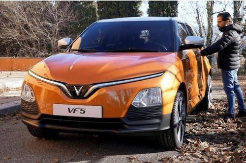 Mua VinFast VF 5 hay Toyota Raize: Xe xanh sở hữu nhiều tính năng vượt trội khiến đối thủ e dè