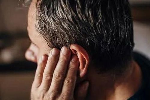 Nhìn vào đôi tai có thể phát hiện 9 tình trạng sức khỏe