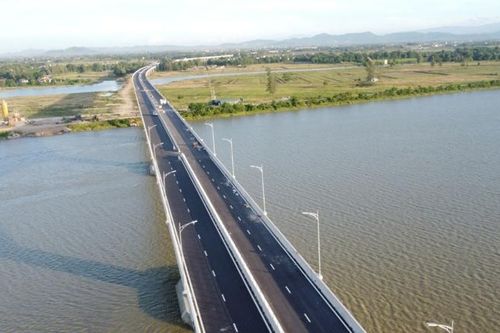 Cao tốc Diễn Châu - Bãi Vọt sắp thông xe toàn tuyến