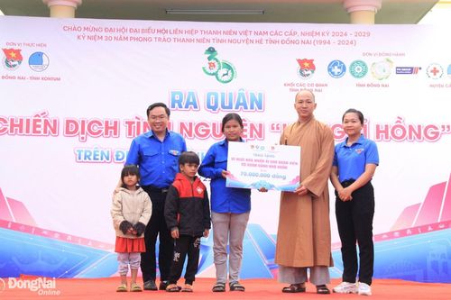 Tuổi trẻ Đồng Nai ra quân chiến dịch Kỳ nghỉ hồng tại tỉnh Kon Tum