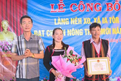 Làng Nẽh Xo đạt chuẩn nông thôn mới