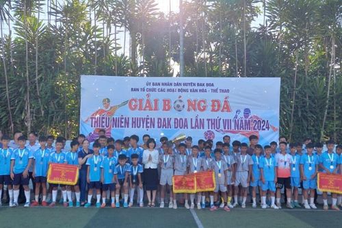 Dương Nguyễn Sport vô địch Giải Bóng đá Thiếu niên huyện Đak Đoa