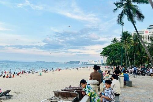 Du lịch hè 2024: Du khách đổ xô đi nước ngoài, tour nội địa ế ẩm