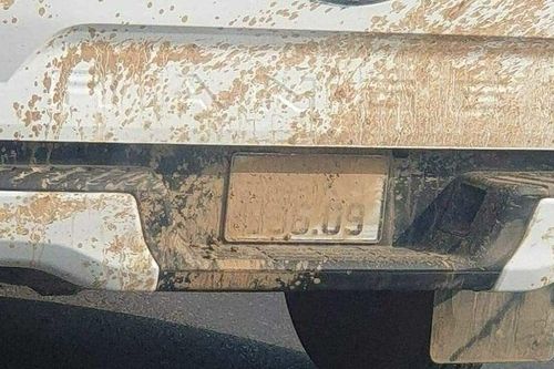 Để biển ô tô bẩn khiến che lấp chữ số bị phạt bao nhiêu tiền?