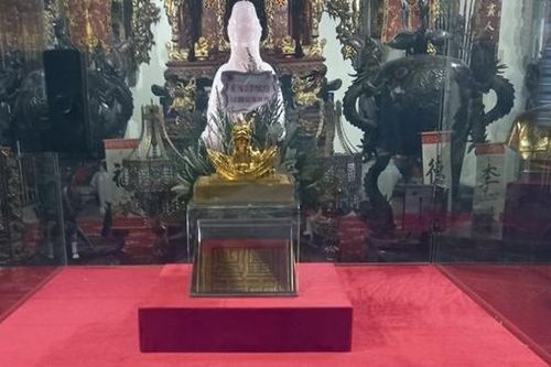 Đi xem kim ấn 'Hoàng đế chi bảo'