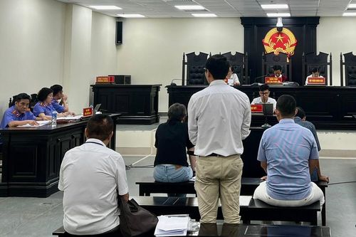 Cựu Tổng giám đốc ngân hàng lĩnh án