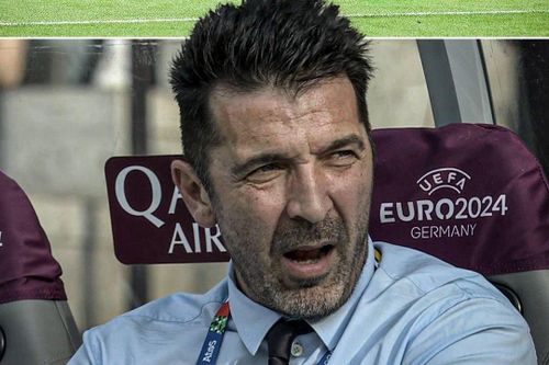 Biểu cảm nói lên tất cả của Buffon khi Italy bị loại khỏi EURO 2024