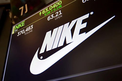 Giá cổ phiếu Nike lao dốc mạnh