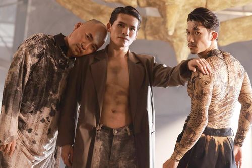 Bùng nổ khen chê về các 'anh trai'