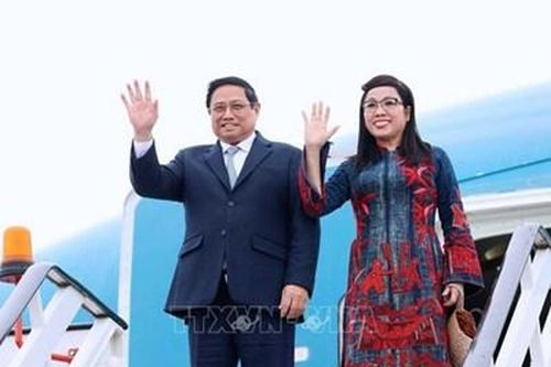Thủ tướng Phạm Minh Chính và phu nhân lên đường thăm chính thức Hàn Quốc