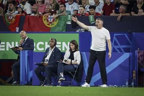 Euro 2024: 'Phù thủy' Willy Sagnol-người giúp Georgia viết lên câu chuyện cổ tích