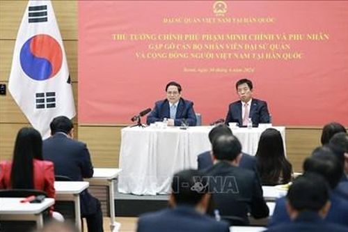 Thủ tướng Phạm Minh Chính và Phu nhân gặp cộng đồng người Việt Nam tại Hàn Quốc
