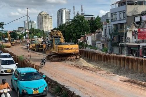 Hà Nội: Người dân kỳ vọng thông xe đường Âu Cơ sớm sau nhiều lần trễ hẹn