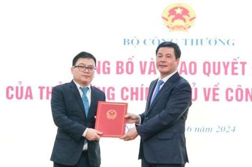 Thủ tướng bổ nhiệm 2 Thứ trưởng, Phó Chủ tịch Hội đồng tiền lương quốc gia