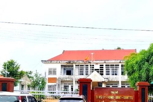 Tin mới vụ chỉ huy trưởng quân sự xã sử dụng ma túy cùng người phụ nữ