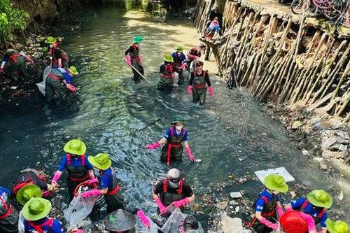 Tuổi trẻ TPHCM chung tay phục hồi dòng kênh Hy Vọng