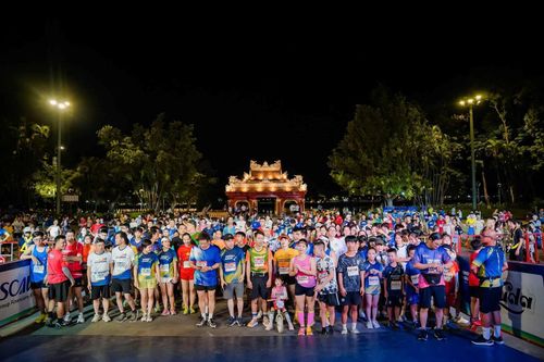 Sôi động giải chạy bộ Huasen Jogging 2024