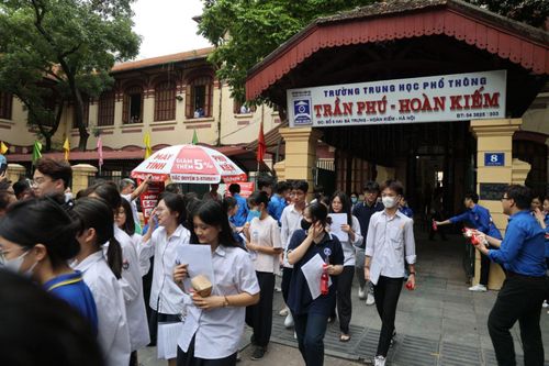 Nổi bật tuần qua: Bế mạc kỳ họp thứ 7, Quốc hội khóa XV; kỳ thi tốt nghiệp THPT 2024 diễn ra nghiêm túc