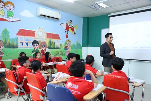 Đẩy mạnh chương trình học tiếng Anh trẻ em, tăng cường hợp tác quốc tế