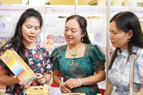 Hỗ trợ phụ nữ di cư ứng dụng công nghệ số, nâng cao thu nhập