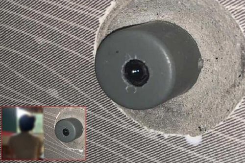 Đặt camera quay lén phụ nữ mà chỉ bị phạt hành chính có đủ sức răn đe?