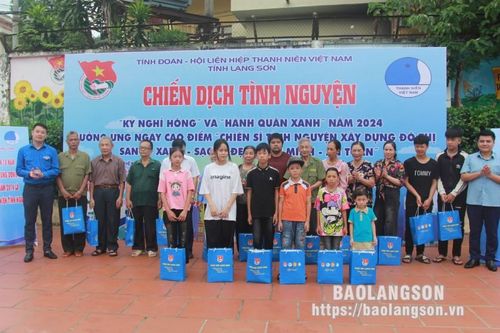 Nhiều hoạt động tại chiến dịch 'kỳ nghỉ hồng', 'hành quân xanh'