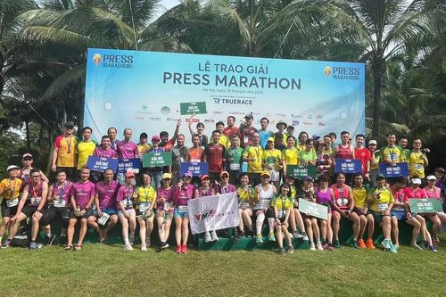 500 nhà báo, phóng viên tham dự Giải chạy Press Marathon 2024