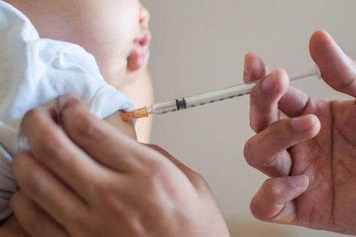 Cách chăm sóc trẻ ho gà tại nhà