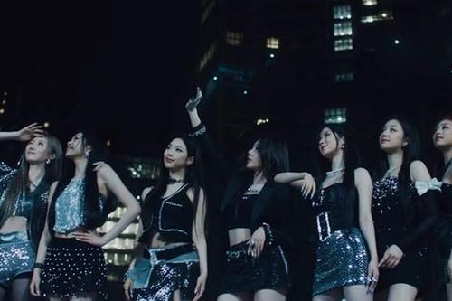 FOREVER - BABYMONSTER: YG chịu phá vỡ công thức, thiết lập bản ngã mới