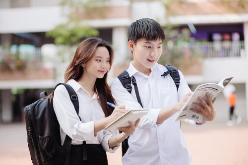 Đạt từ 25 điểm thi THPT trở lên, thí sinh có cơ hội giành học bổng gần 200 triệu đồng