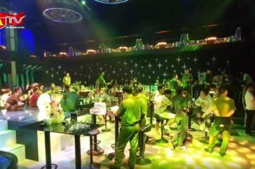 Đột kích quán bar phát hiện 28 đối tượng dương tính với ma túy