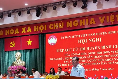 Phó Chủ tịch UBTƯ MTTQ Việt Nam Tô Thị Bích Châu tiếp xúc cử tri TPHCM
