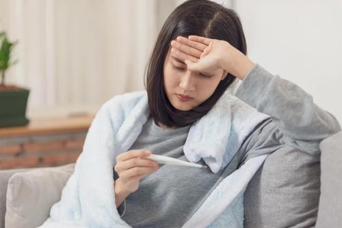 Điều gì xảy ra trong cơ thể khi bị sốt?