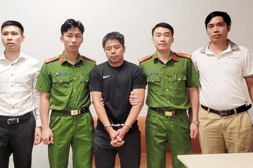 Bắt đối tượng truy nã trốn sang Hàn Quốc