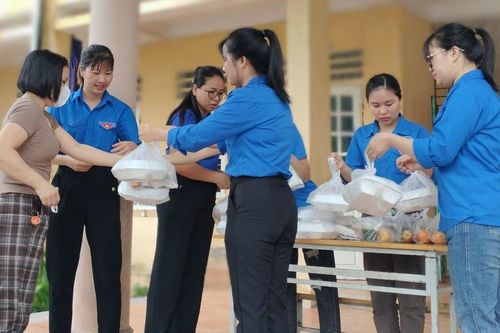 Phát động thi trực tuyến tìm hiểu lịch sử 60 năm Phong trào 'Ba Sẵn sàng'