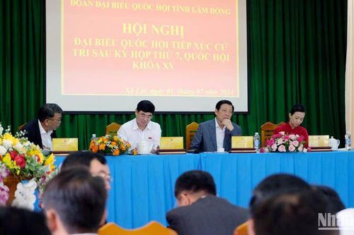 Trưởng Ban Nội chính Trung ương Phan Đình Trạc tiếp xúc cử tri Lâm Đồng