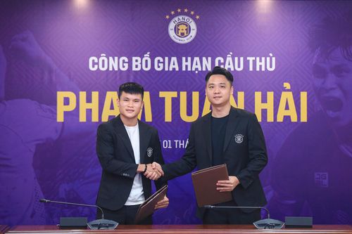 Hà Nội gia hạn thêm 3 năm với tiền đạo Phạm Tuấn Hải