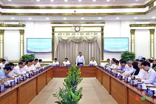 Kinh tế TP Hồ Chí Minh tăng trưởng 6,46% trong 6 tháng đầu năm 2024