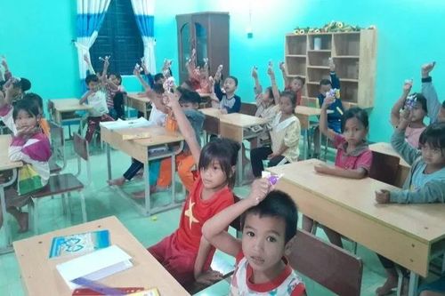 Làm thêm dịp hè: Nhà trường hỗ trợ thầy cô