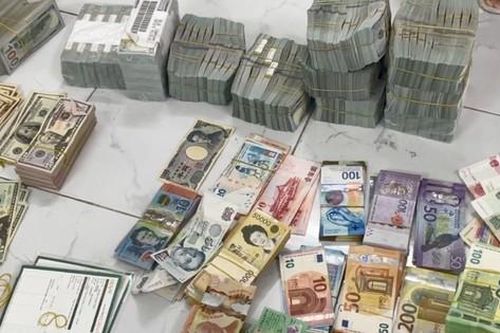 Lập hơn 100 công ty để rửa tiền xuyên quốc gia