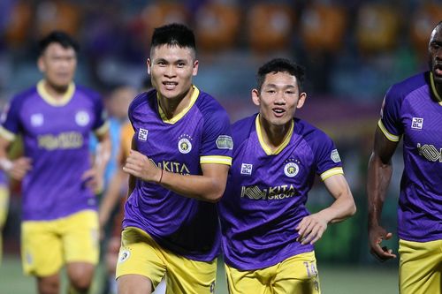Tuấn Hải gia hạn 3 năm với Hà Nội FC, có thể sang Nhật Bản thi đấu