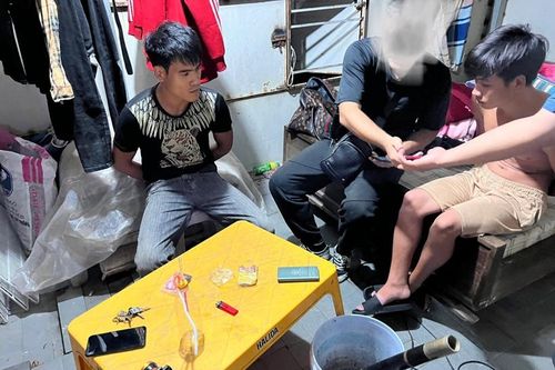 Kiểm tra các khu lán trại tập trung công nhân, phát hiện ma túy