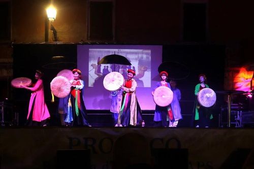 Ấn tượng Việt Nam tại Lễ hội văn hóa dân tộc Bagnara ở Italy