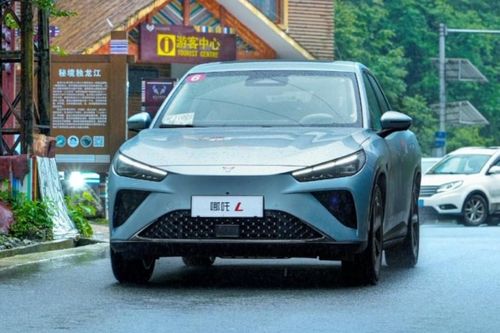 SUV thuần điện Neta L ra mắt: Ngang cỡ VinFast VF 8, giá quy đổi từ 490 triệu đồng